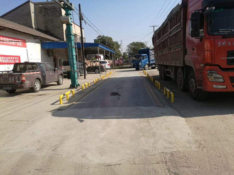 <b>3米x18米地磅200吨</b>